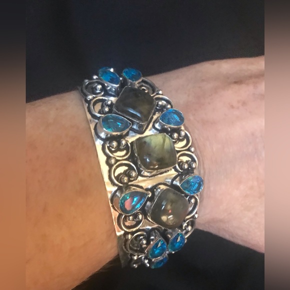 Labradorite Blue Topaz 925 Sterling Silver Cuff Bracelet - Picture 2 of 5